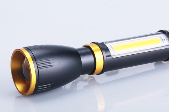 Luce di fiaccole potente durevole brevettata LED della lega di alluminio della PANNOCCHIA di 5 W LED
